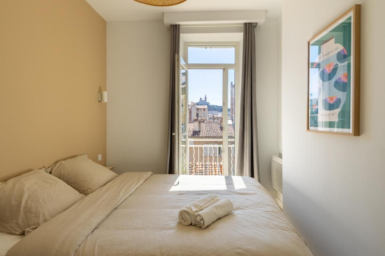 With View & Balcony In Heart Of * Marseille