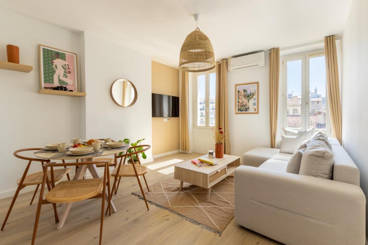 With View & Balcony In Heart Of Apartment
